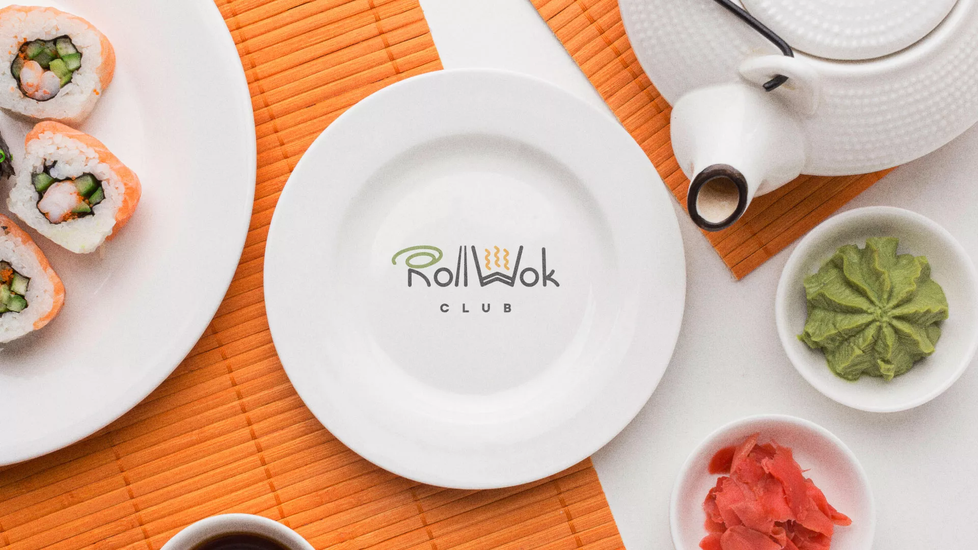 Разработка логотипа и фирменного стиля суши-бара «Roll Wok Club» в Нефтекамске
